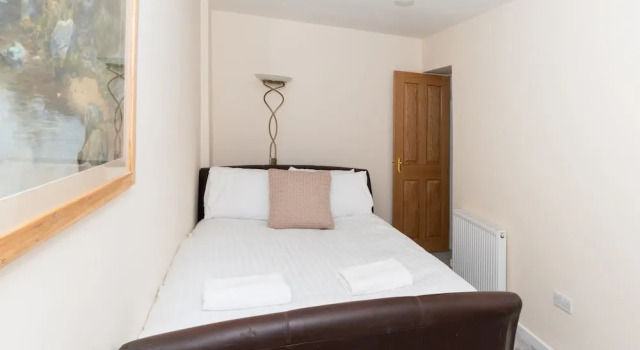 Brilliantly Located 2BD Flat Heart of Edinburgh!