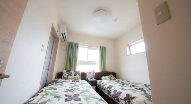 Pine House in ISHIGAKI, Rezerwuj Hotel Hotele w Okinawa z parkingiem, Parking