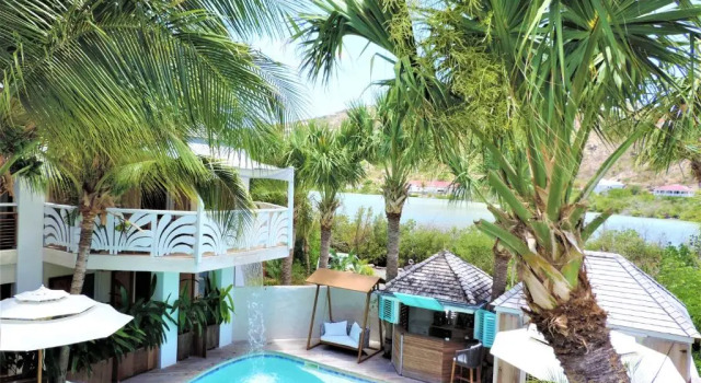 Люкс c 1 комнатой с видом на бассейн Hotel Les Ondines Sur La Plage