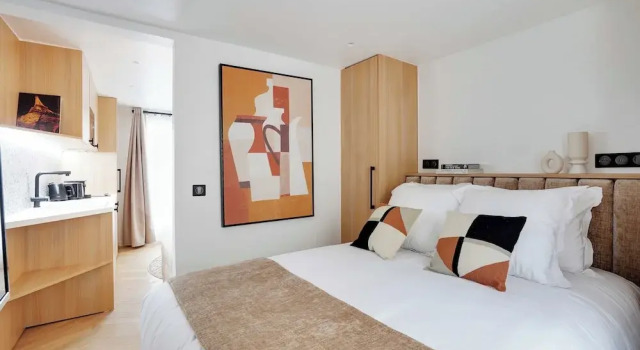 Charming apt With Balcony - 1br/2p - Saint Lazare, Забронировать Апартаменты/квартира Париж Иль-де-Франс, рядом с Вокзал Сен-Лазар