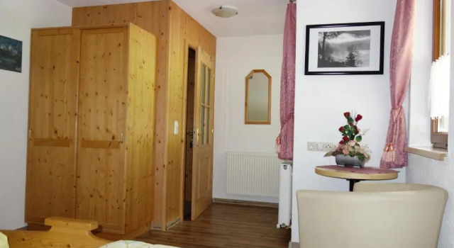 Апартаменты с 2 комнатами с балконом Ferienhaus Inge