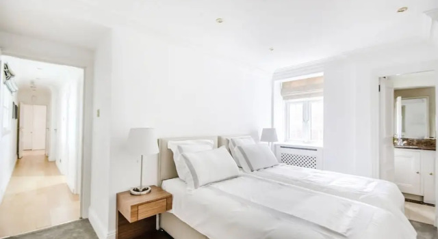Inviting 2-bed Apartment in London, Varaa Huoneisto Asunnot kohteessa Merseyside, Huoneisto