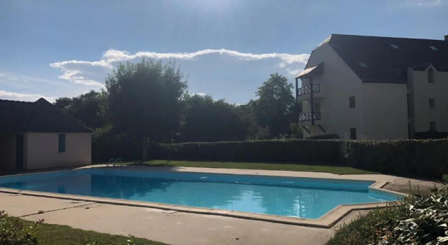 Location T2 Arzon, Rezerwuj Hotel Arzon 