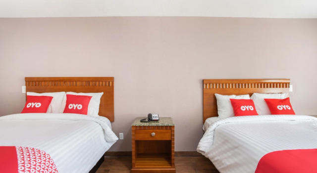 Oyo Hotel Palmdale Antelope V, Забронировать Отель Отели Далласа с парковкой, рядом с Booker T. Washington School for Performing &amp; Visual Arts, Парковка
