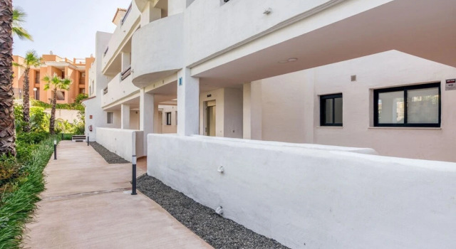 Suave Apartment in Casares Costa With Swimming Pool, Забронировать Апартаменты/квартира Апартаменты Касарес Коста, Апартаменты/квартира