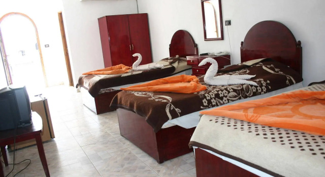 Yasmina Hotel