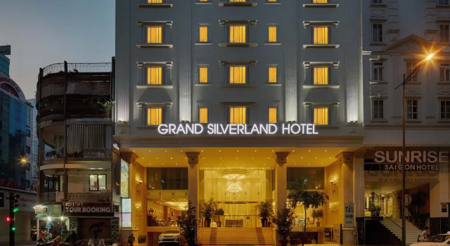 Grand Silverland Hotel & Spa, Забронировать Отель Отели Хошимина с завтраком, рядом с Торговый центр Tax, Завтраки
