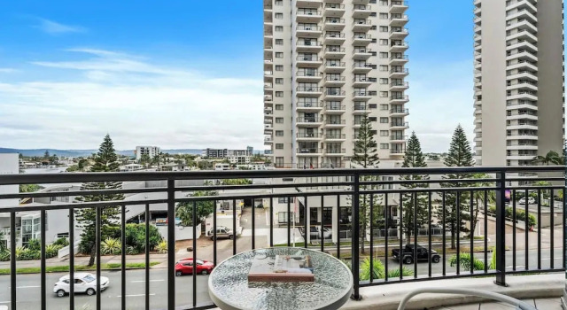 Апартаменты c 1 комнатой с балконом и с видом на реку Chevron Renaissance-Resort Style Living managed by Gold Coast Premium