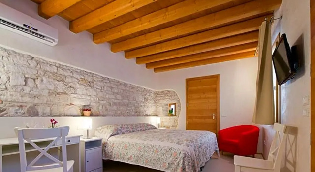 Le Zitelle di Ron, Book Hotel Valdobbiadene 