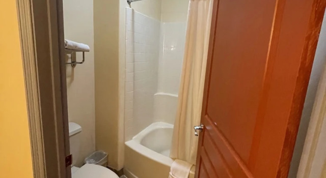 Двухместный люкс Comfort Sunbridge Inn & Suite Extended Stay