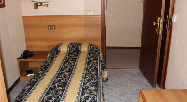 Dependance Hotel Dei Consoli, Забронировать Отель Отели Рима 4 звезды, 4*