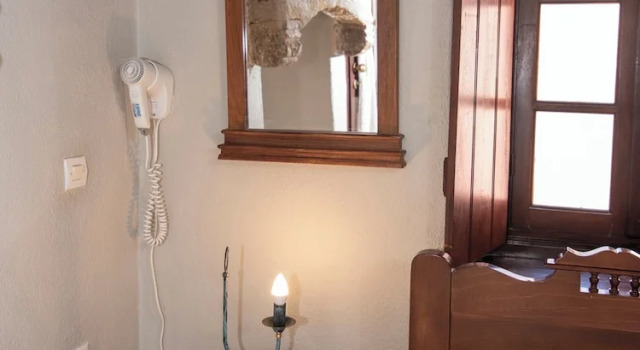 Двухместный номер Standard с балконом и с видом на залив Goulas Traditional Guesthouse