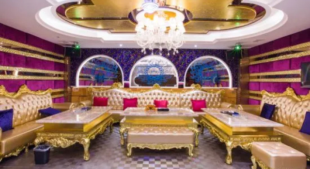 Haishe Holiday Hotel (Shenzhen Jiaochangwei), Rezerwuj Hotel Hotele w Shenzhen z parkingiem, Parking