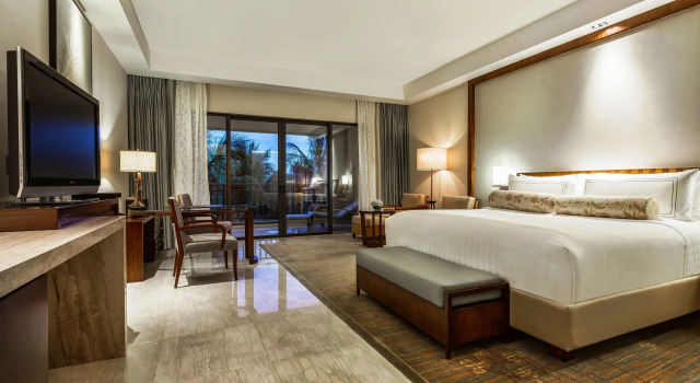 Отель The Ritz-Carlton Sanya Yalong Bay