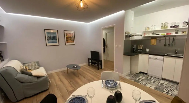 Bright T2 located in the hyper center of Tours, Rezerwuj Apartament Tours 