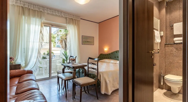 Hotel Eden, Забронировать Отель Отели Градо с питанием, Пансион