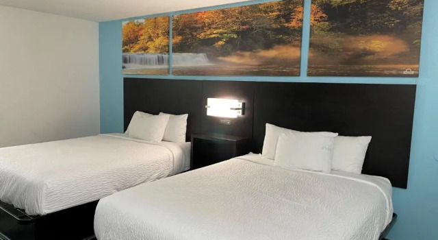 Четырёхместный номер Standard Days Inn by Wyndham Calhoun GA I-75 and US-41