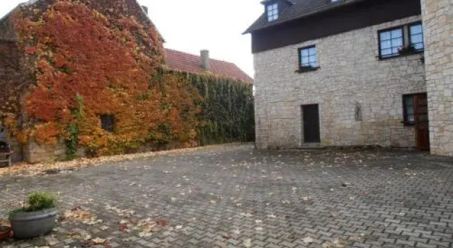 Villa George, Reserva ahora Villa Řevničov 