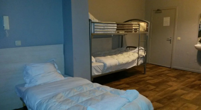 Guesthouse Botanique, Забронировать Отель «постель и завтрак» Сен-Жосс-тен-Ноде Брюссельский столичный регион, рядом с Центр изобразительных искусств BOZAR
