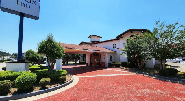 Budget Host Inn- Medical Center
