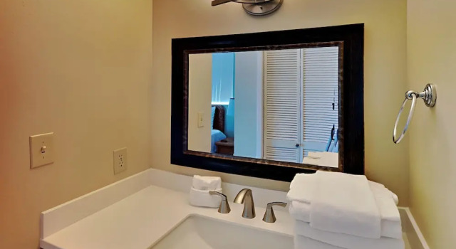 Tristan Towers unit 14D - Two Bedroom Condo, Rezerwuj Hotel Hotele w Panhandle Florida z basenem, Basen