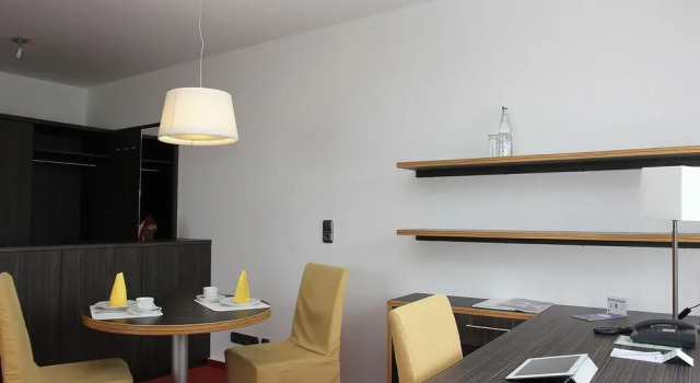 Апартаменты Hotel Gästehaus Forum am Westkreuz