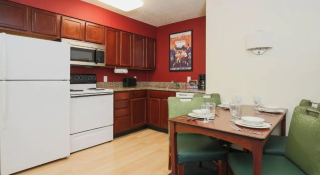 Двухместный люкс с 2 комнатами Residence Inn by Marriott Flint Grand Blanc