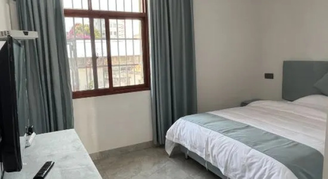 Juyuanyi Jujujujujujujujujujujujujujuju, Prenota Hotel Hotel a Sichuan con parcheggio, Parcheggio
