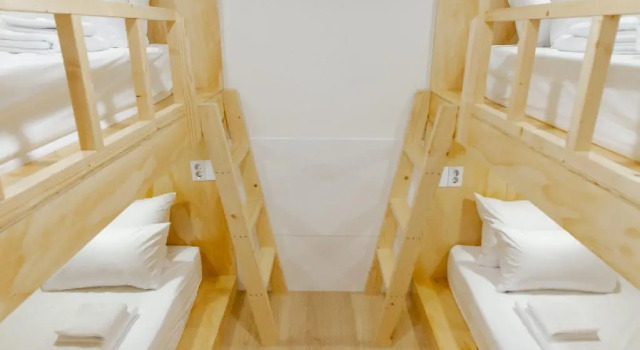 Кровать в общем номере (мужской номер) Seoulite Inn Myeongdong Formerly - Step Inn Myeongdong 2