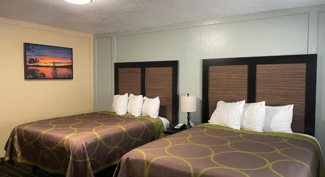 Четырёхместный номер Standard Tahoe Sands Inn