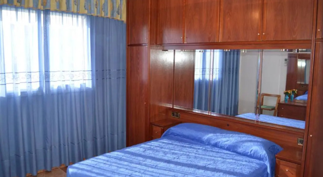 Vista Cunit, Забронировать Вилла Отели в центре Кунит, в центре, Парковка