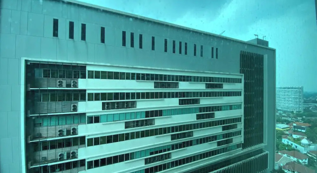 Modern Look And Comfort 2Br Kemang Village Apartment
