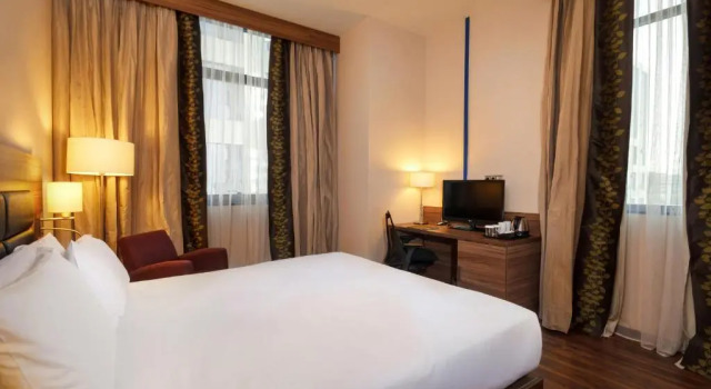 Двухместный Suite with living room c 1 комнатой Hilton Garden Inn Sevilla