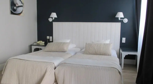 Hôtel Restaurant les Voyageurs, Забронировать Отель Montaigu-Vendée Земли Луары