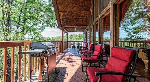 Smoky Mtn Lux Cabin Hot Tub Pool Views