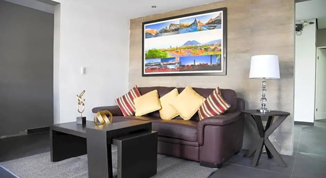 Casa moderna equipada como hotel Habitación 1, Забронировать Отель Монтеррей Монтеррей, рядом с Торговый центр Plaza Fiesta San Agustín