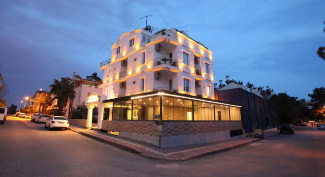 Golden Spark Apart Hotel