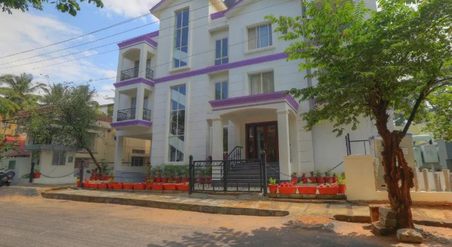 Номер Premier Lilac by Tamara 3rd Block Jayanagar