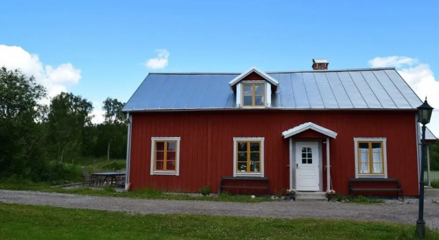 Vänneberga Gård Bed & Breakfast, Book Hotel  