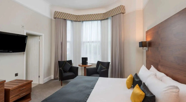 Superior Neljän hengen huone New Continental Hotel, Sure Hotel Collection by Best Western