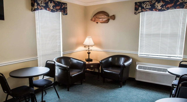 Econo Lodge Crystal Coast, Book Inn Morehead City North Carolina
