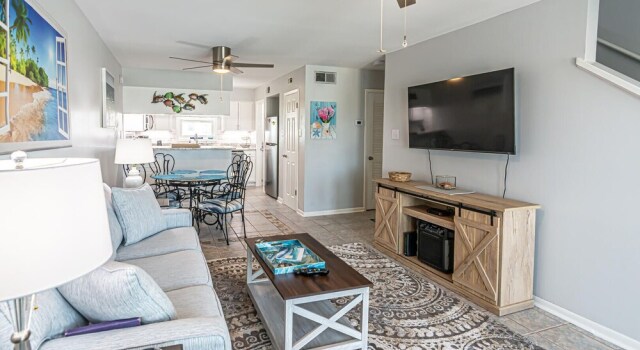 Happy Place, Boek Hotel Gulf Shores 