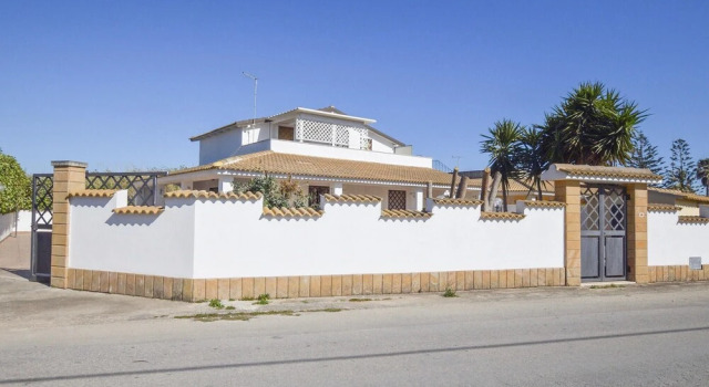 Nice Home in San.maria del Focallo With Wifi and 5 Bedrooms