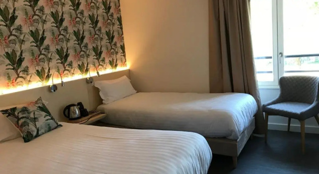 Номер Premium Hôtel-Restaurant "Les Rochers"