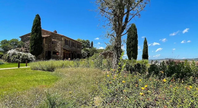Villa Campo Valerio con Grande Piscina, Buchen Sie Villa Scarlino 