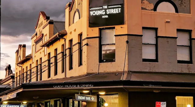 The Young Street Hotel, Забронировать Отель Ньюкастл Новый Южный Уэльс