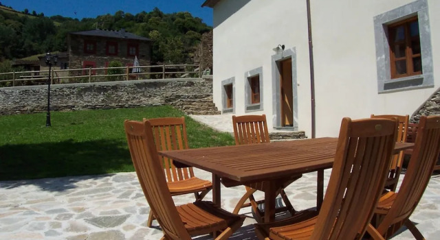 Apartamentos Rurales Cibuyo, Prenota Appartamento Hotel a Asturie con parcheggio, Parcheggio
