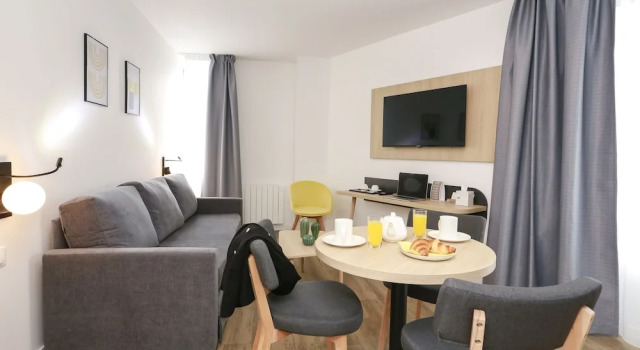 Апартаменты Apparthôtel Odalys City - Angers Centre Gare