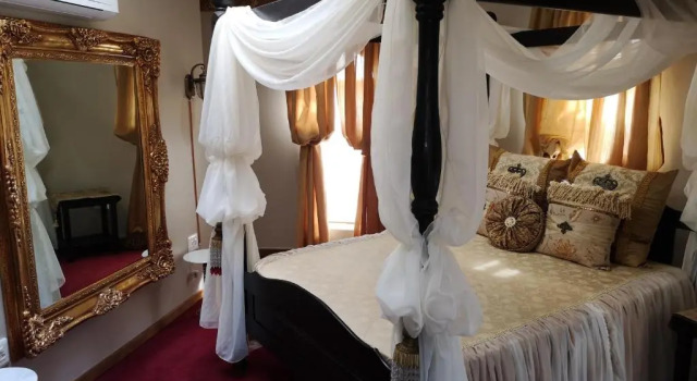 Номер Superior Excalibur Boutique Hotel