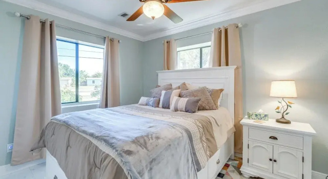 Port Charlotte Home w/ Lanai & Saltwater Pool!